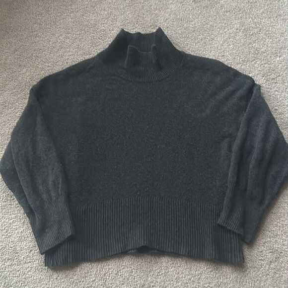 A New Day Women's Gray Mock Turtleneck Oversized Sweater! - Picture 4 of 8